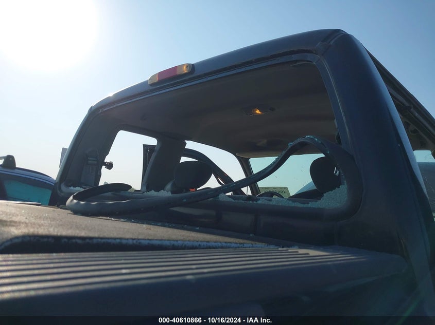 2002 Ford F-250 Lariat/Xl/Xlt VIN: 1FTNX21S82EC78700 Lot: 40610866