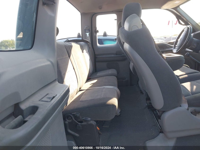 2002 Ford F-250 Lariat/Xl/Xlt VIN: 1FTNX21S82EC78700 Lot: 40610866