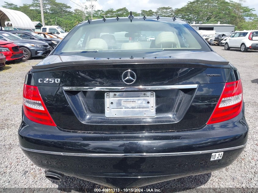 2014 MERCEDES-BENZ C 250 LUXURY/SPORT - WDDGF4HB0ER302164