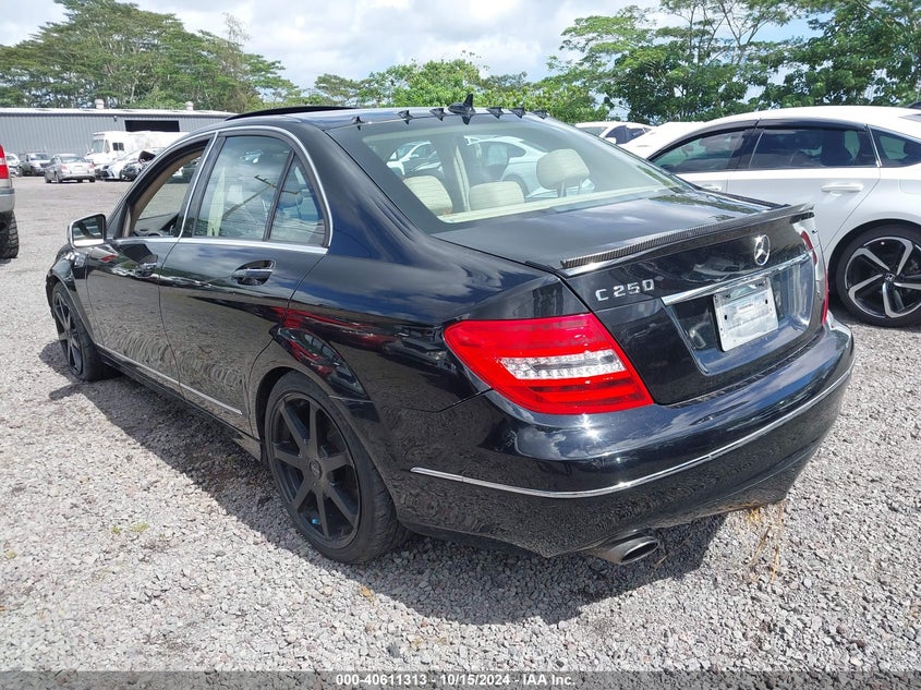 2014 MERCEDES-BENZ C 250 LUXURY/SPORT - WDDGF4HB0ER302164