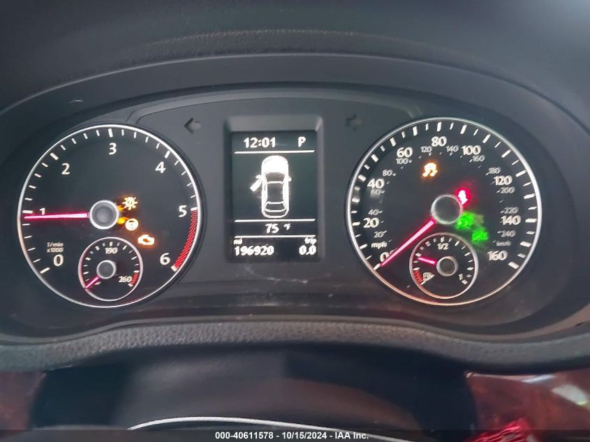 2013 Volkswagen Passat 2.0L Tdi Sel Premium VIN: 1VWCN7A33DC050229 Lot: 40611578