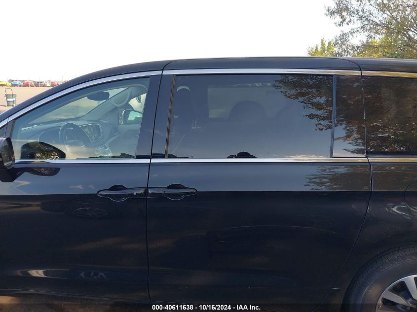 2022 Chrysler Pacifica Hybrid Touring L VIN: 2C4RC1L7XNR137098 Lot: 40611638