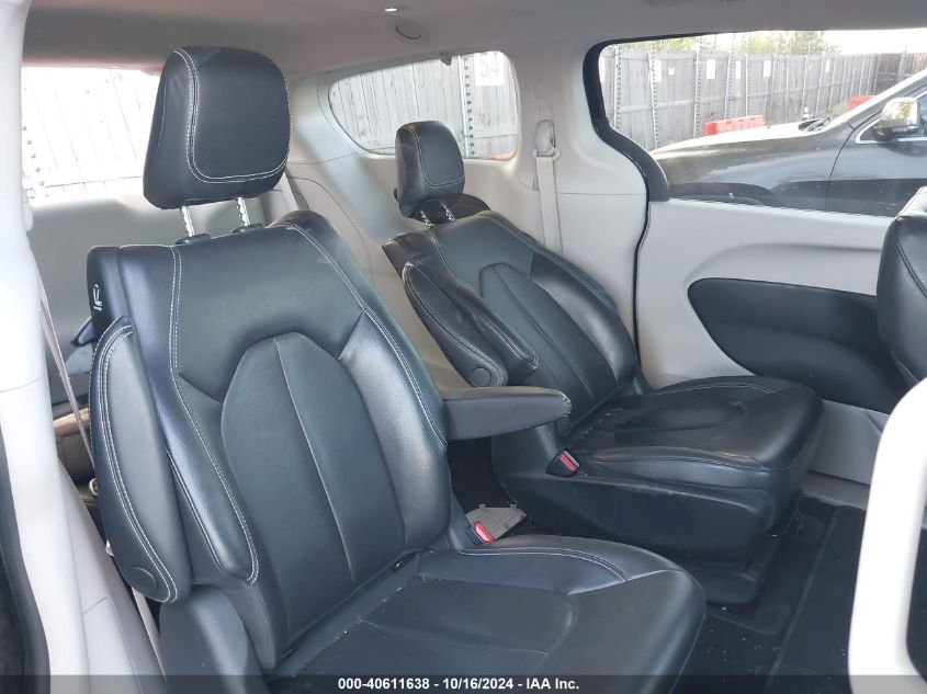 2022 Chrysler Pacifica Hybrid Touring L VIN: 2C4RC1L7XNR137098 Lot: 40611638