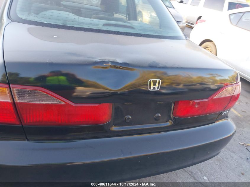 2000 Honda Accord Lx VIN: 1HGCG1647YA006023 Lot: 40611644