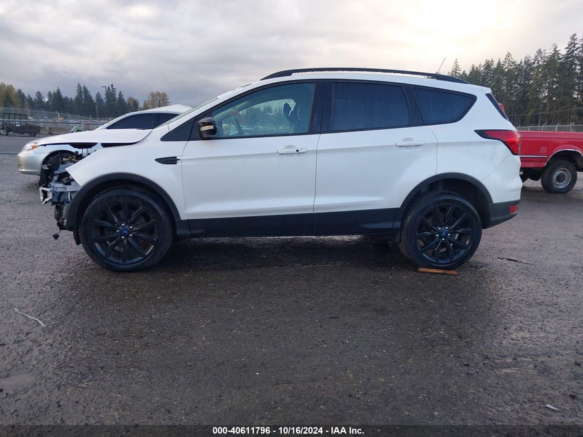 2019 Ford Escape Titanium VIN: 1FMCU9J95KUB39339 Lot: 40611796