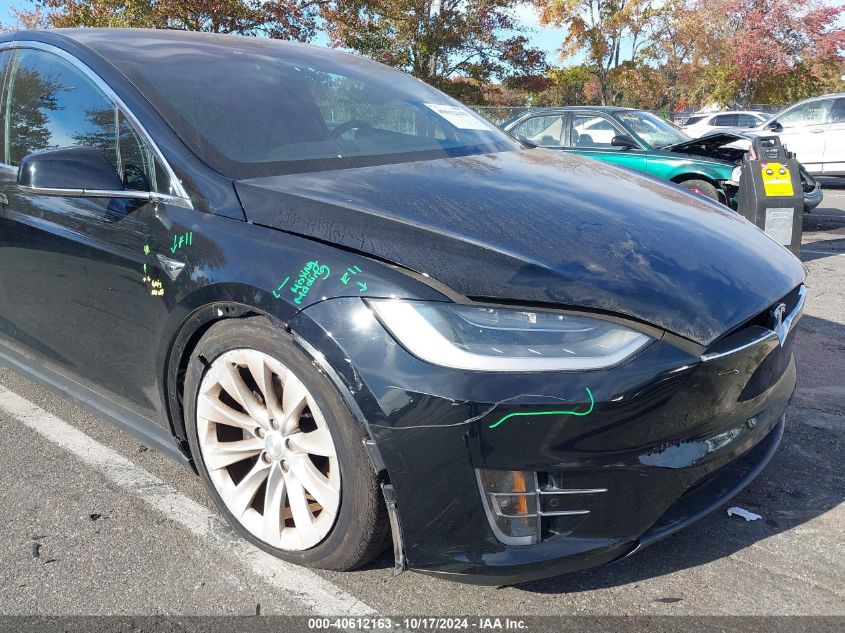 2019 Tesla Model X 100D/75D/Long Range VIN: 5YJXCAE27KF205129 Lot: 40612163