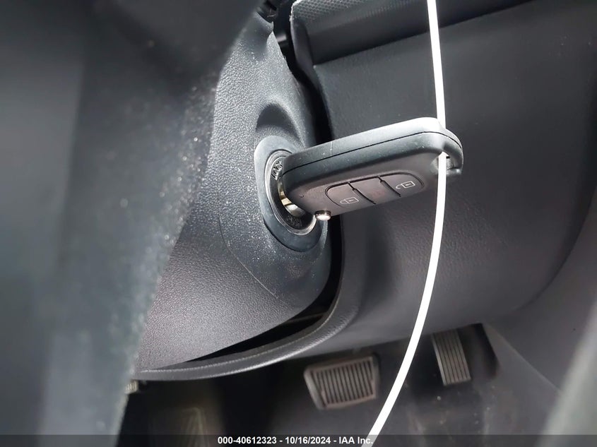 2013 Kia Soul VIN: KNDJT2A56D7751392 Lot: 40612323