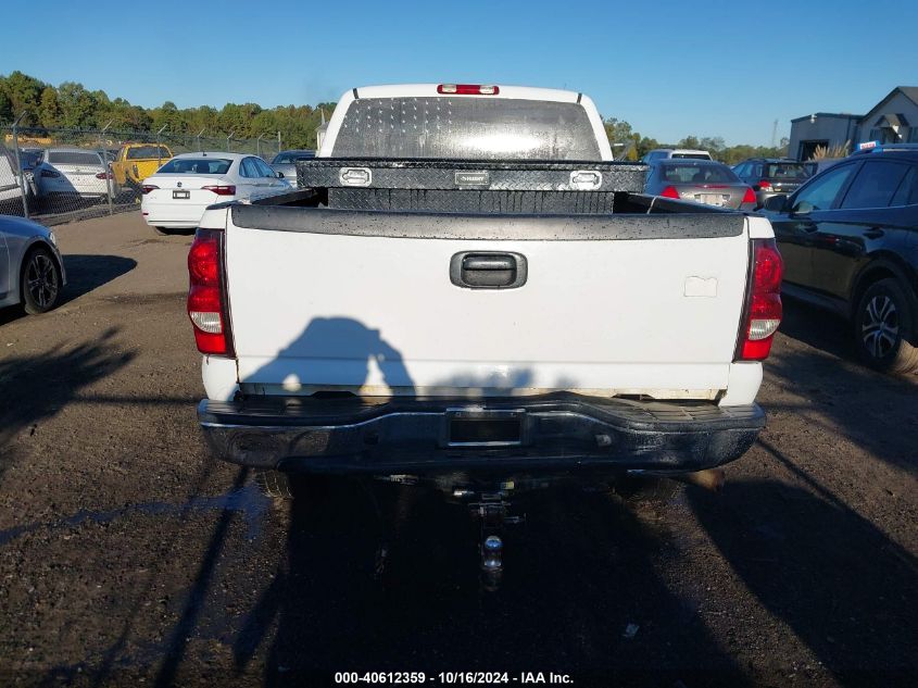 2004 Chevrolet Silverado 2500Hd Work Truck VIN: 1GCHK29U94E168341 Lot: 40612359