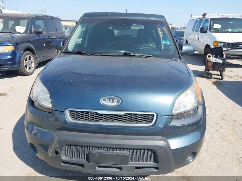 2011 Kia Soul + VIN: KNDJT2A25B7345736 Lot: 40612396