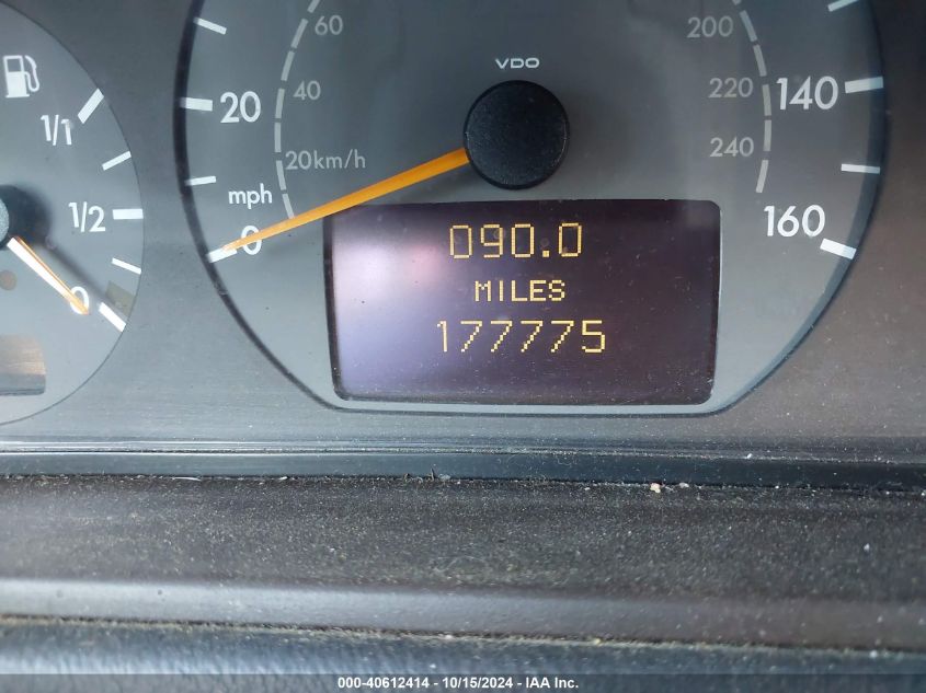 2002 Mercedes-Benz Clk-Class Base (A5) VIN: WDBLJ70G82T112089 Lot: 40612414