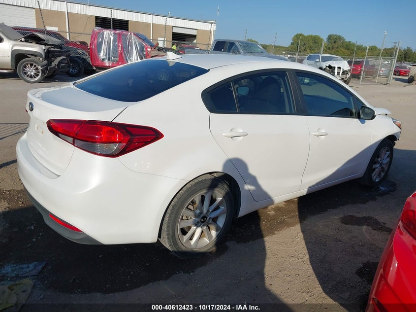 2017 KIA FORTE LX - 3KPFL4A78HE149134