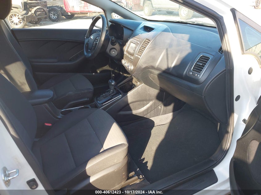 2017 KIA FORTE LX - 3KPFL4A78HE149134