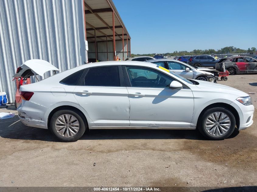 2019 Volkswagen Jetta 1.4T R-Line/1.4T S/1.4T Se VIN: 3VWC57BU9KM242502 Lot: 40612454