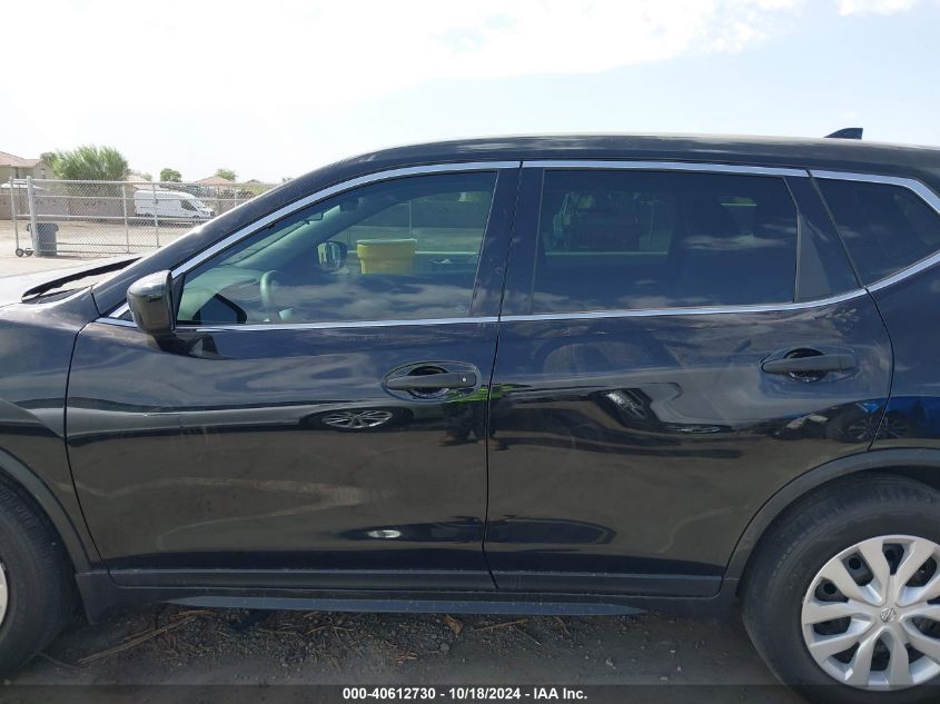 2019 Nissan Rogue S VIN: 5N1AT2MT8KC838799 Lot: 40612730