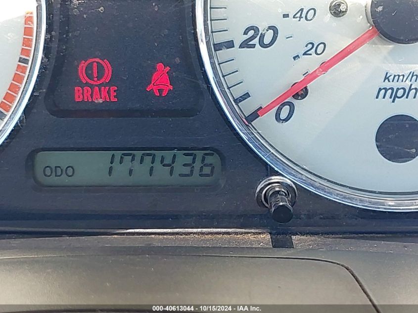 2001 Mazda Mx-5 Miata Ls/Special Edition VIN: JM1NB353X10202463 Lot: 40613044