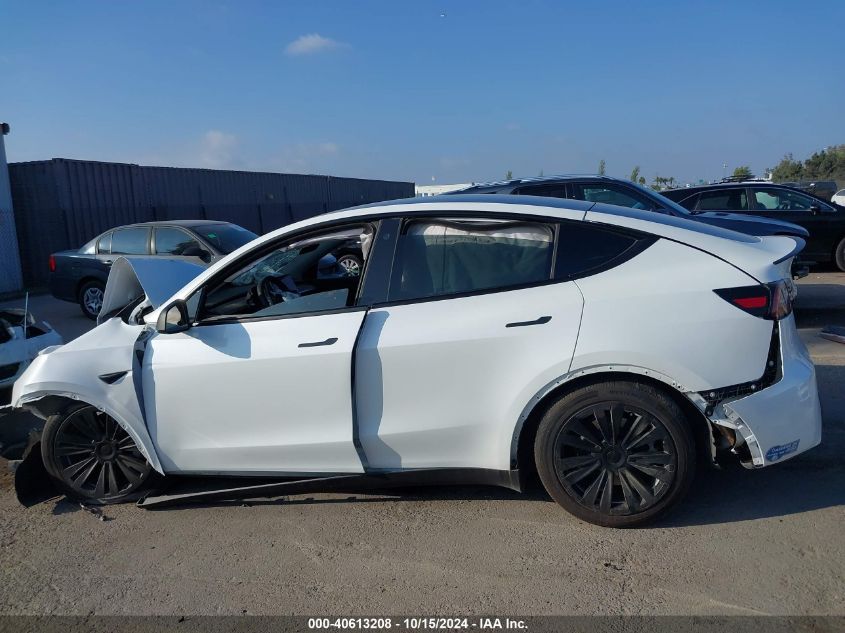 2021 Tesla Model Y Long Range Dual Motor All-Wheel Drive VIN: 5YJYGAEE4MF213260 Lot: 40613208