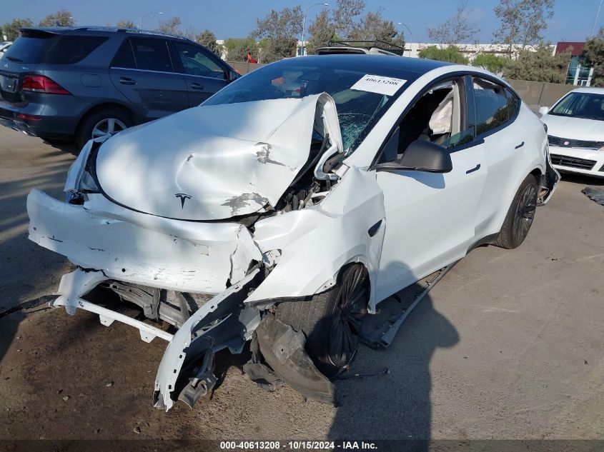 2021 Tesla Model Y Long Range Dual Motor All-Wheel Drive VIN: 5YJYGAEE4MF213260 Lot: 40613208