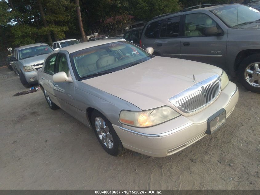 2003 Lincoln Town Car Cartier VIN: 1LNHM83W53Y678475 Lot: 40613637