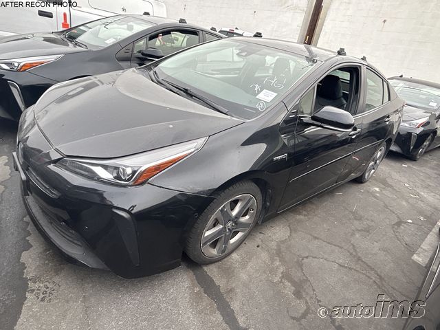 2020 Toyota Prius Xle VIN: JTDKARFU8L3111984 Lot: 40613803