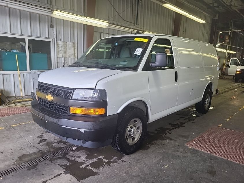 2020 Chevrolet Express Cargo Rwd 2500 Regular Wheelbase Wt VIN: 1GCWGAFG5L1245472 Lot: 40613857