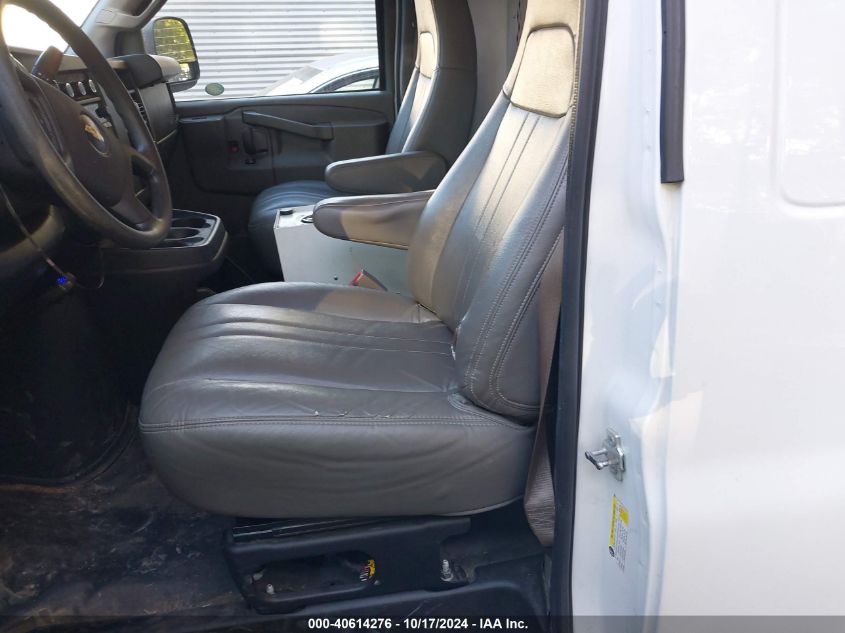 2019 Chevrolet Express 2500 Work Van VIN: 1GCWGAFP5K1322954 Lot: 40614276