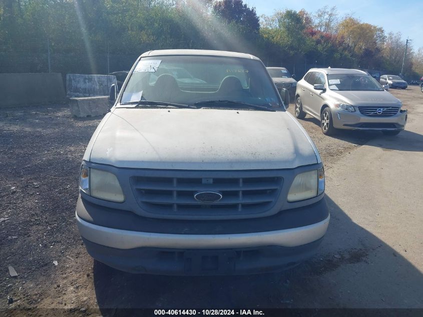 2000 Ford F-150 Work Series/Xl/Xlt VIN: 2FTZF1723YCA17687 Lot: 40614430