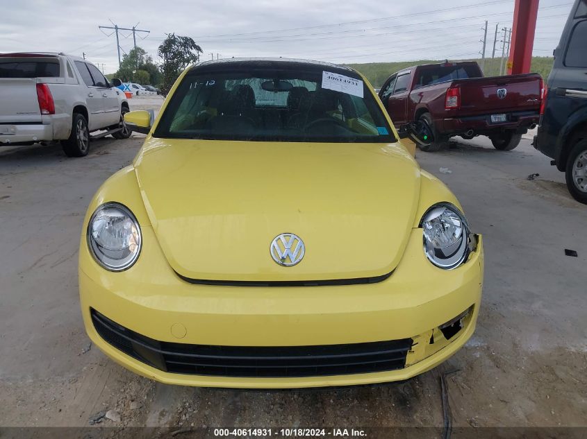 2012 Volkswagen Beetle 2.5L VIN: 3VWJX7AT3CM630983 Lot: 40614931