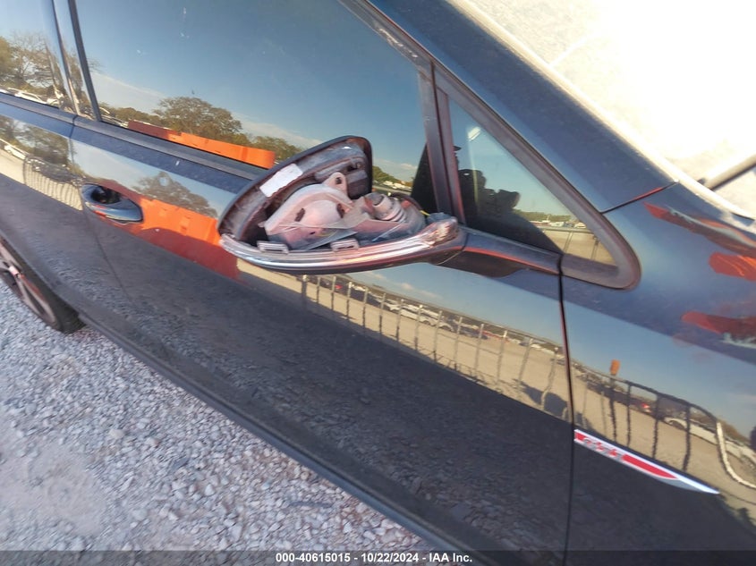 2015 VOLKSWAGEN GOLF GTI 2.0T S 4-DOOR - 3VW4T7AU7FM006173