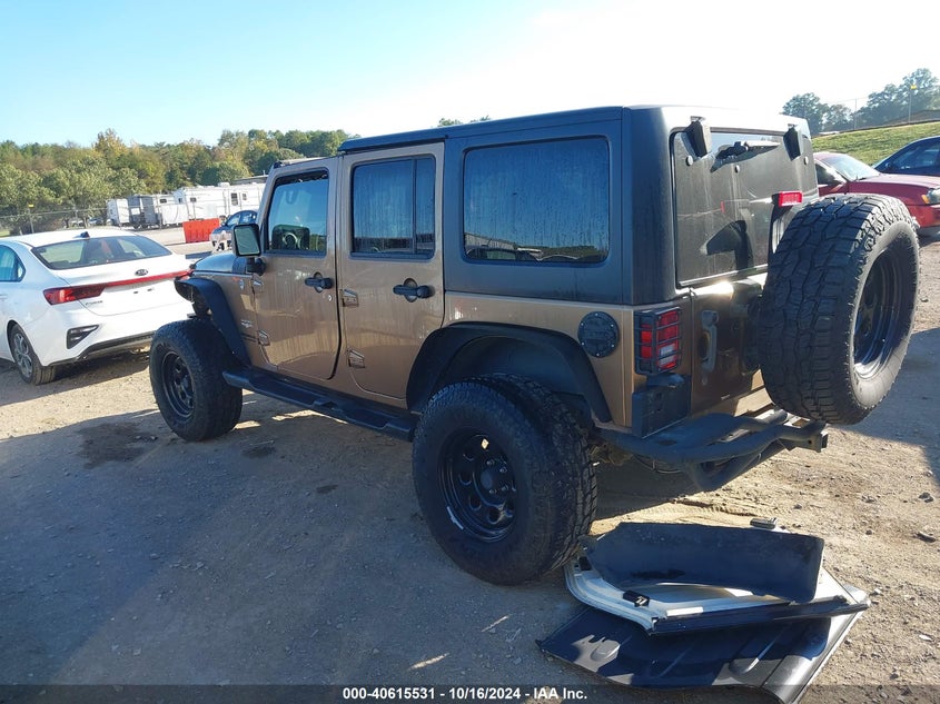 2015 JEEP WRANGLER UNLIMITED SAHARA - 1C4BJWEG5FL614399