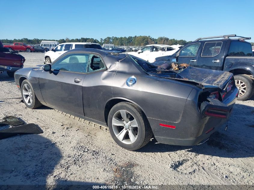 VIN 2C3CDZAG0KH746582 2019 Dodge Challenger, Sxt no.3