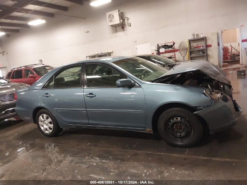 2004 Toyota Camry Le VIN: 4T1BE32K84U811811 Lot: 40615881