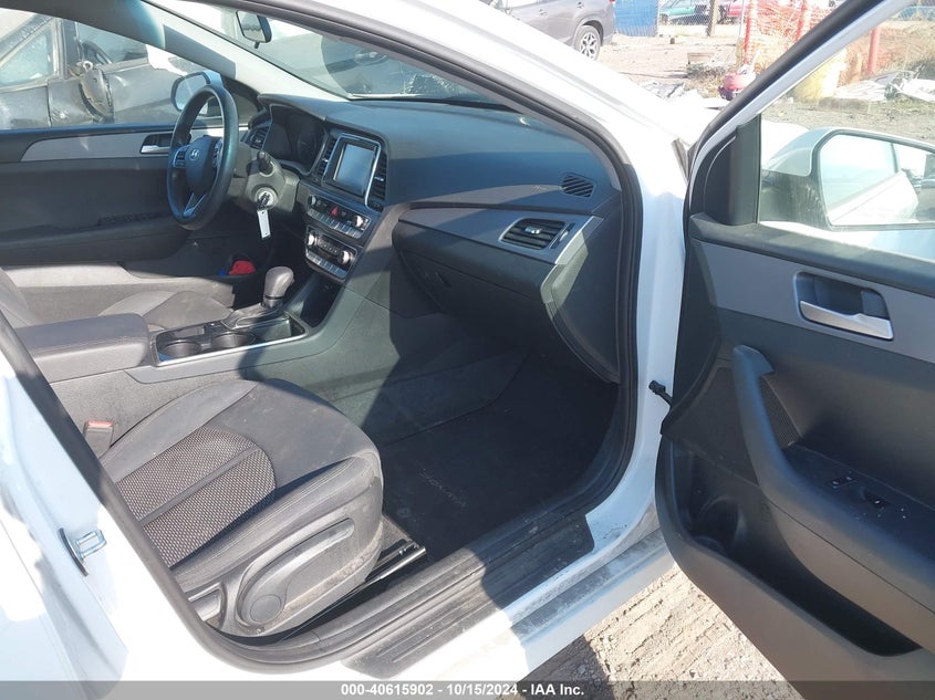 VIN 5NPE24AF3JH612398 2018 HYUNDAI SONATA SE