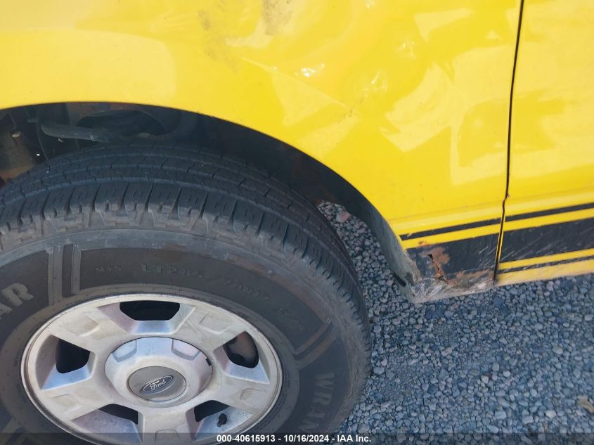 2004 Ford F-150 Stx/Xl/Xlt VIN: 1FTRX14W44KD37093 Lot: 40615913