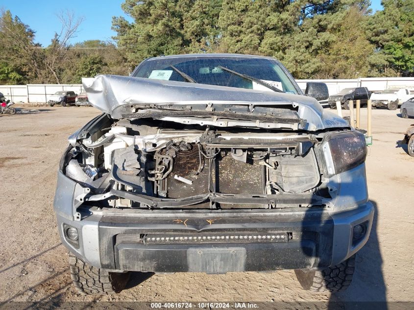 2017 Toyota Tundra Sr5 5.7L V8 VIN: 5TFDW5F18HX629070 Lot: 40616724