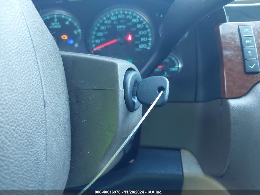 2007 GMC Yukon Sle VIN: 1GKFC13J27R135342 Lot: 40616978