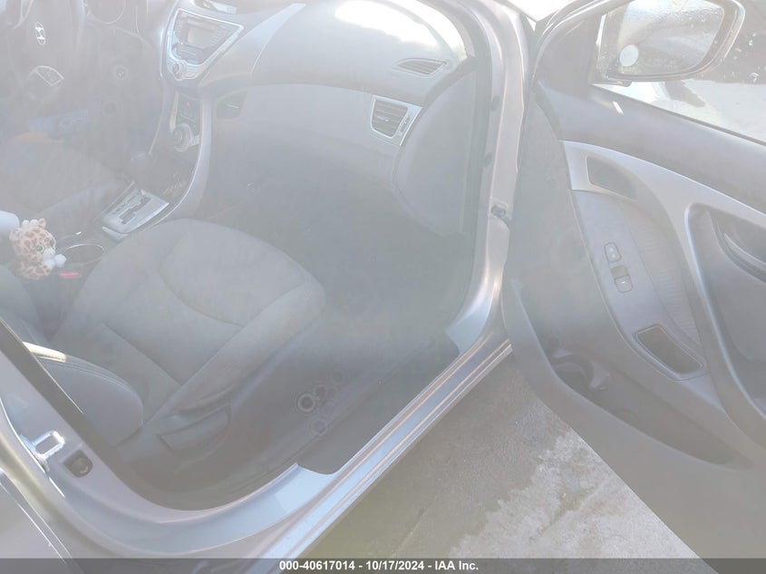 2012 HYUNDAI ELANTRA VIN: 5NPDH4AE6CH084344