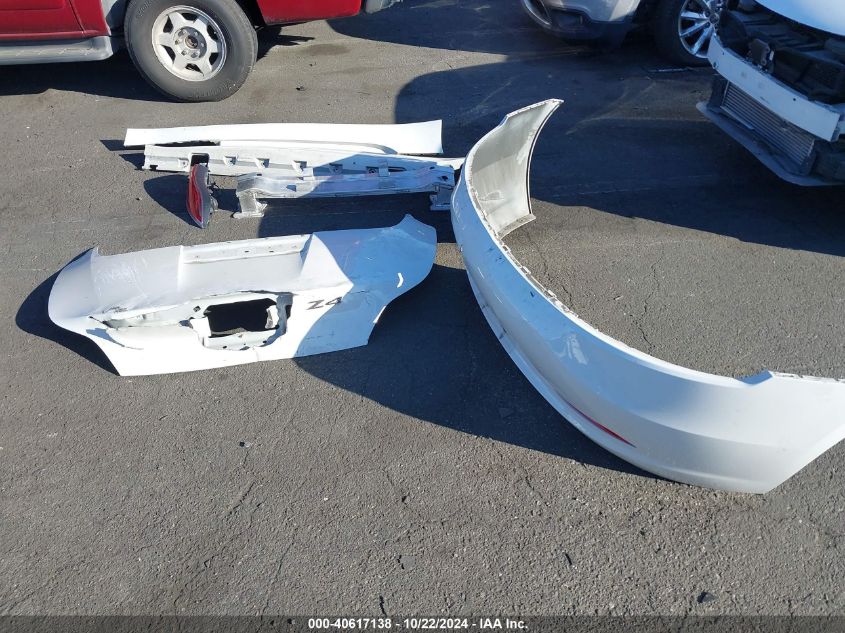 2012 BMW Z4 Sdrive28I VIN: WBALL5C52CE717075 Lot: 40617138