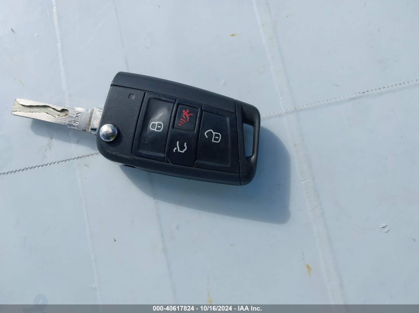 2015 VOLKSWAGEN GOLF VIN: 3VW2A7AU8FM061597