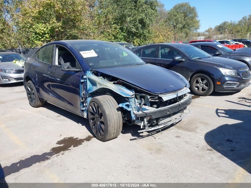 2022 Tesla Model Y Long Range Dual Motor All-Wheel Drive VIN: 7SAYGDEE5NF481014 Lot: 40617915