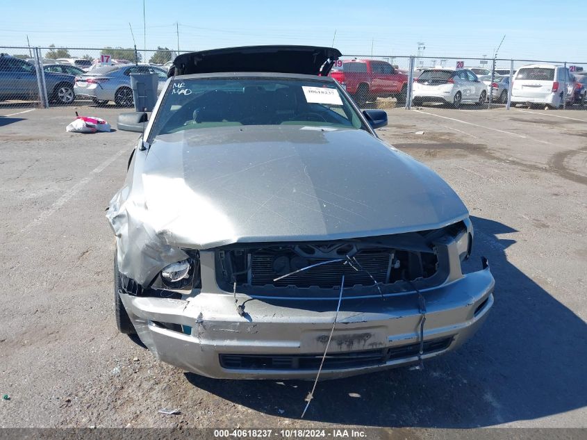 2008 Ford Mustang V6 Deluxe/V6 Premium VIN: 1ZVHT84N885125130 Lot: 40618237