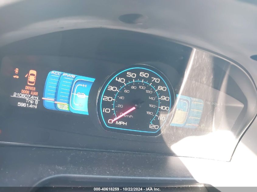 2010 Ford Fusion Hybrid VIN: 3FADP0L34AR267345 Lot: 40618259