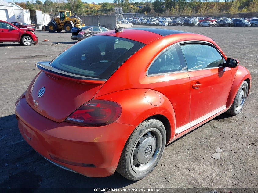 2018 VOLKSWAGEN BEETLE 2.0T COAST/2.0T S - 3VWFD7AT3JM706276