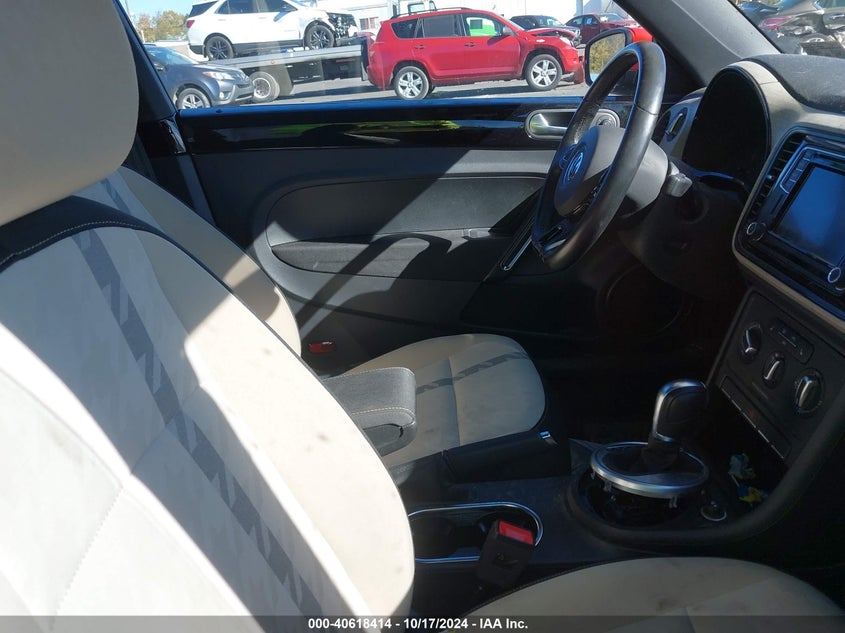 2018 VOLKSWAGEN BEETLE 2.0T COAST/2.0T S - 3VWFD7AT3JM706276