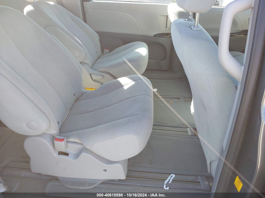 2012 Toyota Sienna Base V6 7 Passenger VIN: 5TDZK3DC1CS279595 Lot: 40618598