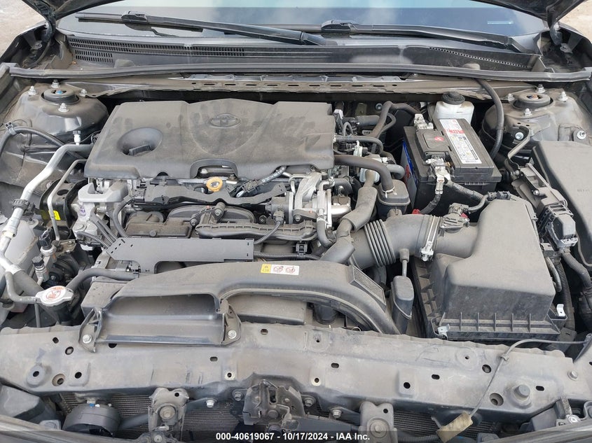 2019 TOYOTA CAMRY VIN: 4T1B11HK8KU702012