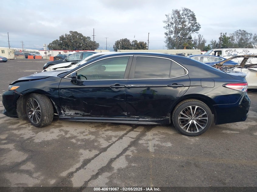 2019 TOYOTA CAMRY VIN: 4T1B11HK8KU702012
