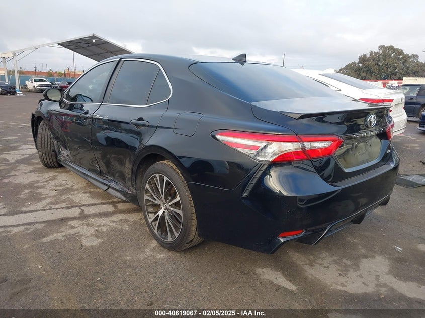 2019 TOYOTA CAMRY VIN: 4T1B11HK8KU702012