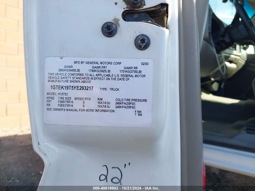 2000 GMC Sierra 1500 Sle VIN: 1GTEK19T5YE293217 Lot: 40619982