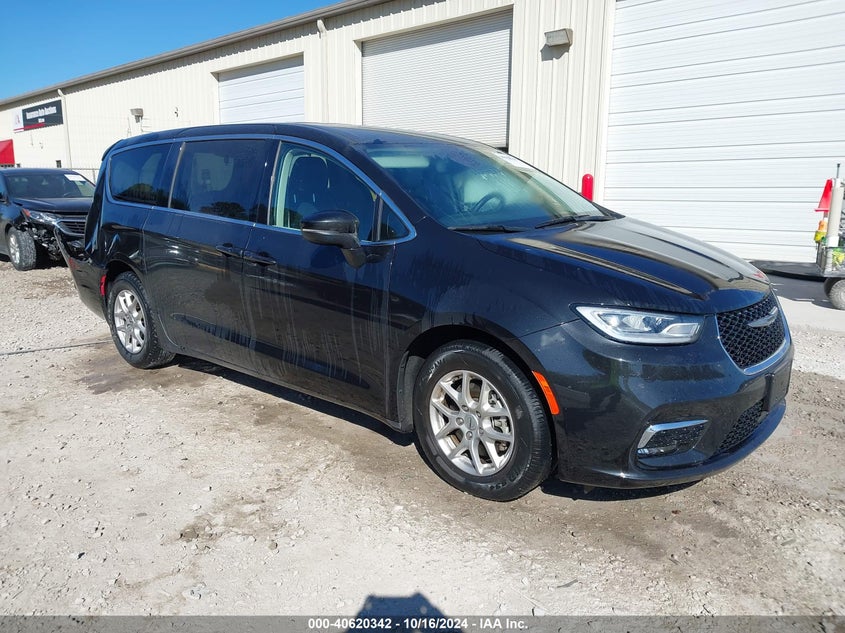 2023 CHRYSLER PACIFICA  (VIN: 2C4RC1BG7PR560127)