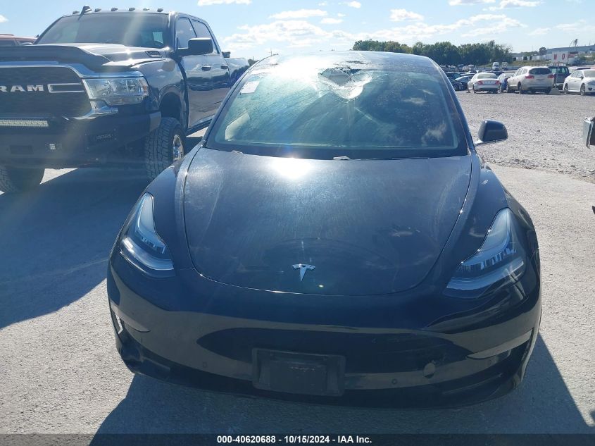 2018 Tesla Model 3 Long Range/Performance VIN: 5YJ3E1EB4JF070831 Lot: 40620688